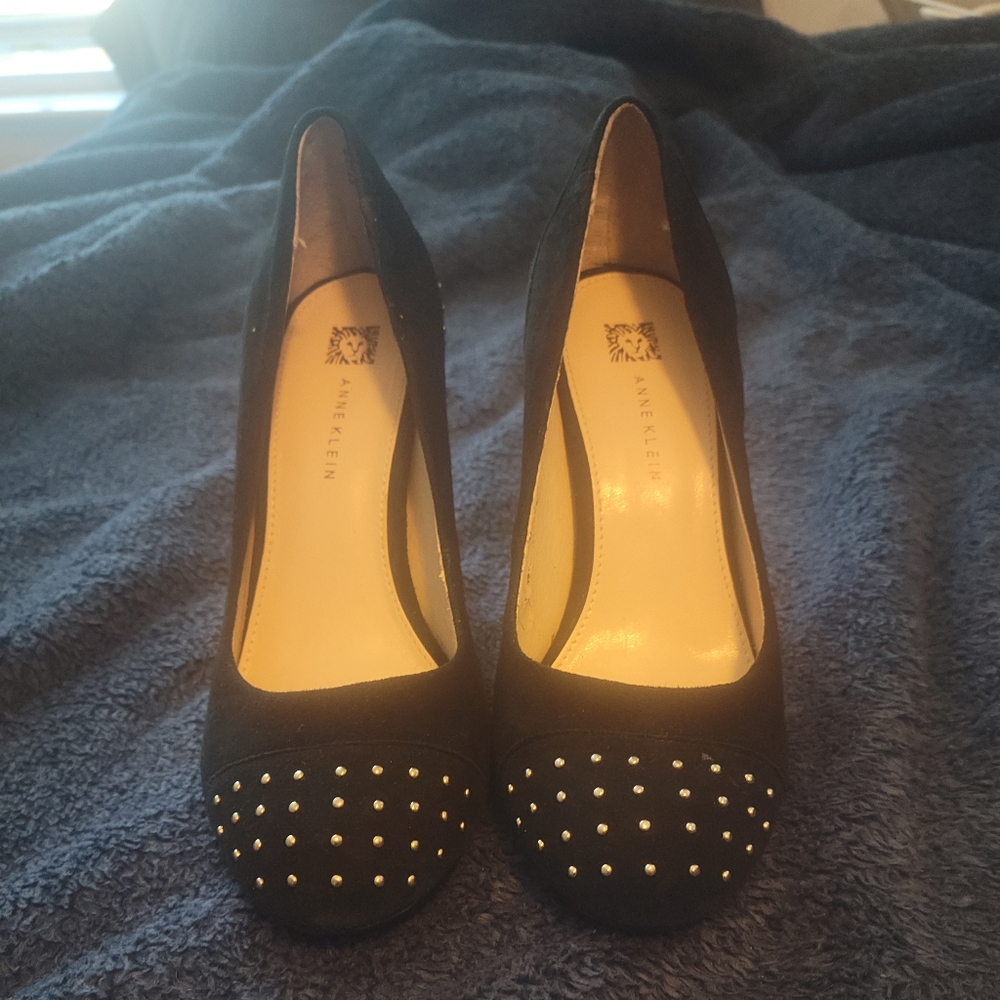 Anne Klein pumps